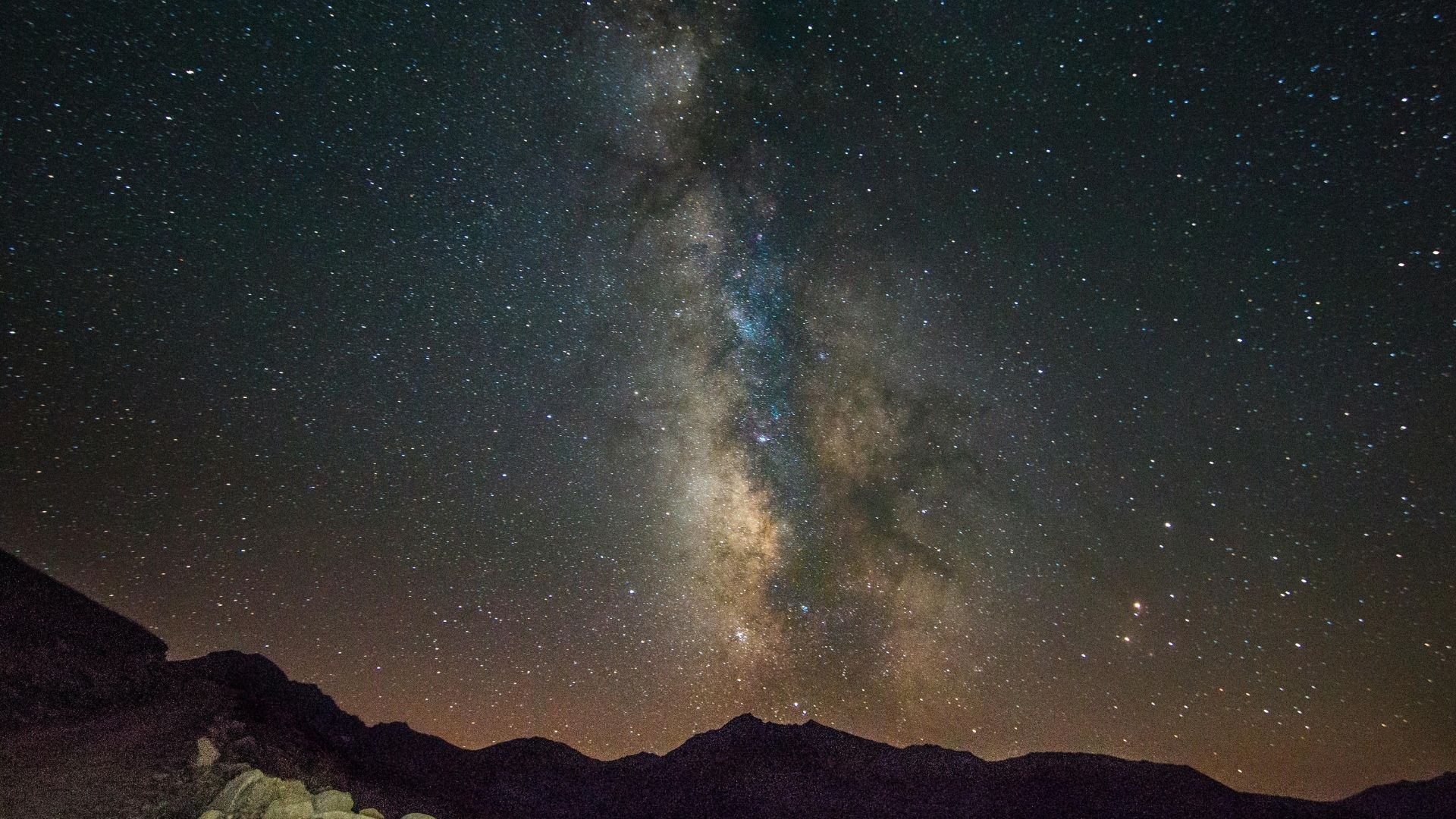 Overlanding and dry camping in Southern Utah