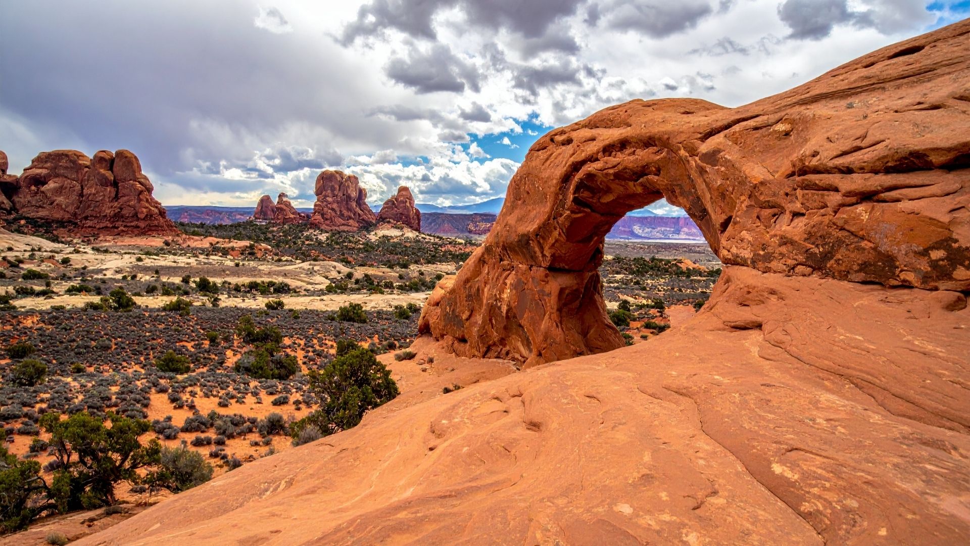 Canyonlands Basecamp travel and dining lifestyle